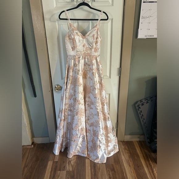 Prom Dress - Picture 1 of 2